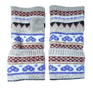 Fawn Nordic Heart Fingerless Gloves